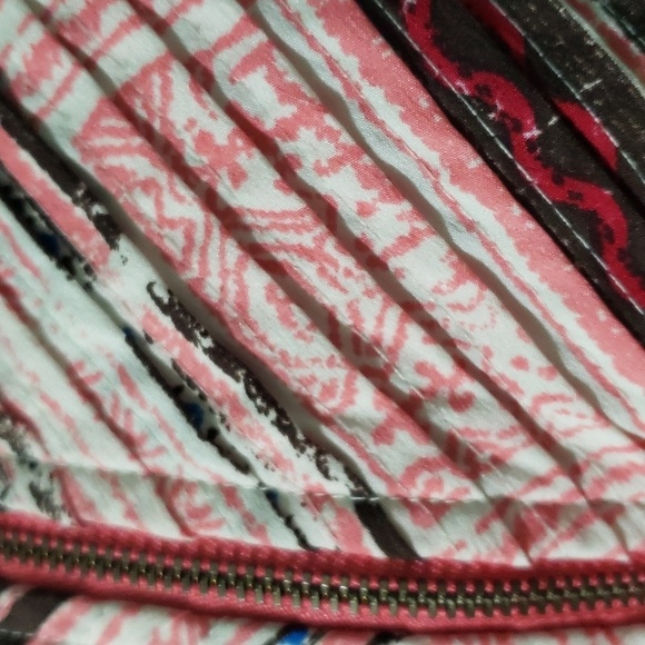 Roxy. Pink Multi-Colored Sundress; Front Zipper; Pleated Bodice. Size M. EUC - Picture 4 of 14